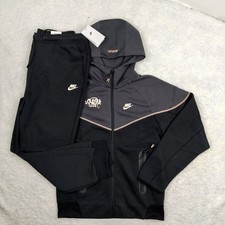 Nike x Syna World Tech Fleece