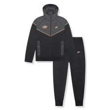 Syna World Blackout Tracksuit